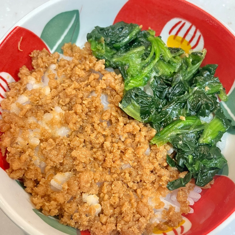 そぼろ丼の炒り卵の代わりに⭐︎ 子供達にも好評！ほうれん草の甘辛だし浸しのレシピ画像