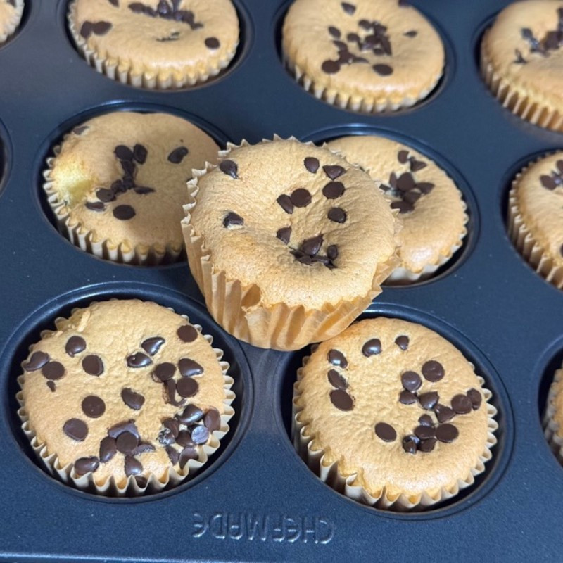 チョコチップカップシフォンケーキのレシピ画像