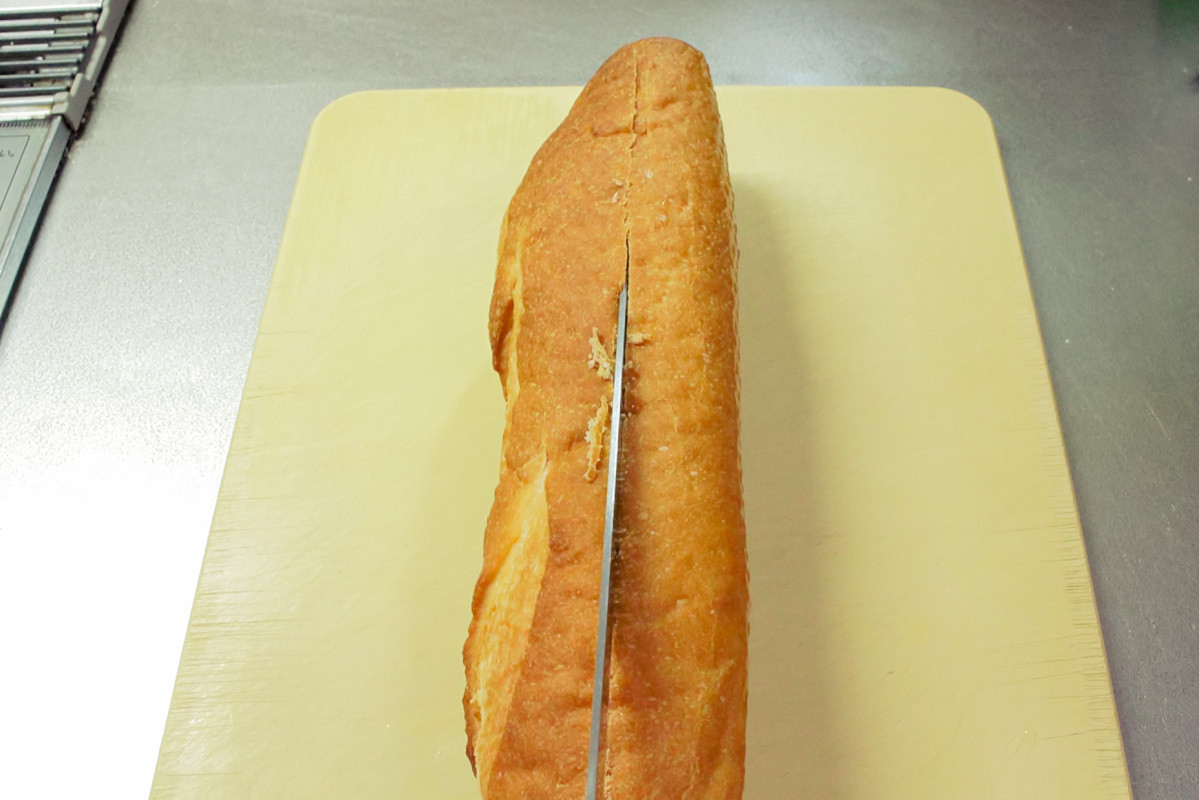 サバ味噌チーズのタルティーヌの作り方ステップ1