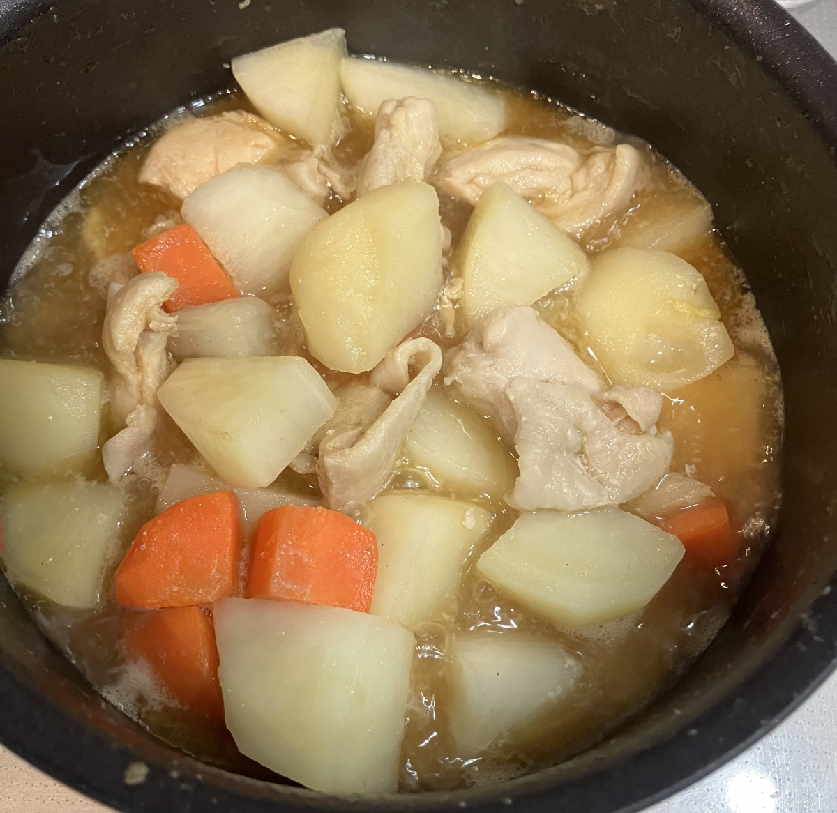 ほっこりこっくり！鶏肉と根菜の甘辛煮の作り方ステップ3