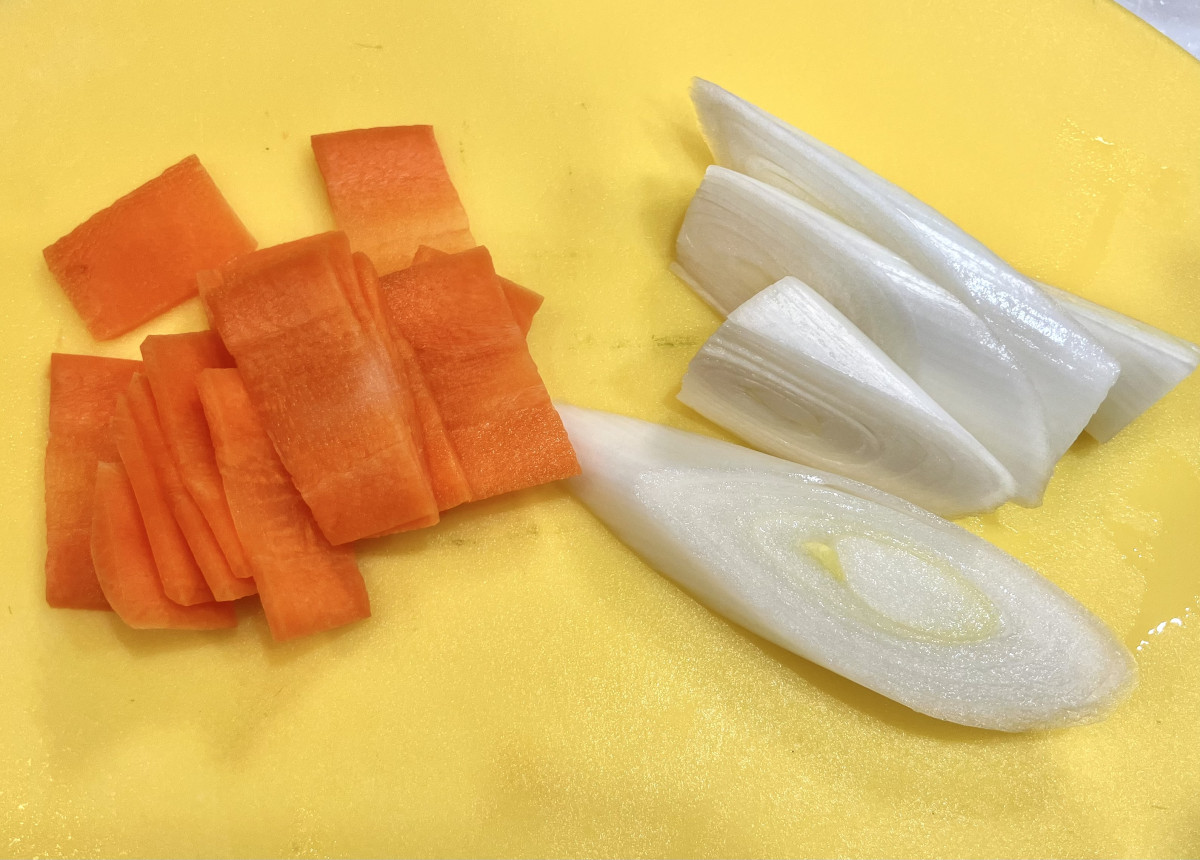 鶏と生姜の野菜炒めの作り方ステップ2